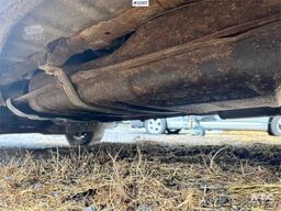 Toyota Hiace 4WD with 2 sets of tires