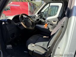 Renault Master van, repair object