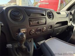 Renault Master van, repair object