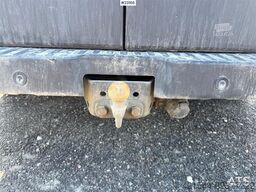 Renault Master van with two sets of tires.