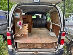 Toyota Hiace 4WD Van