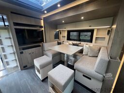 Mercedes Actros Luxury-line met pop-up en pop-out. id 56