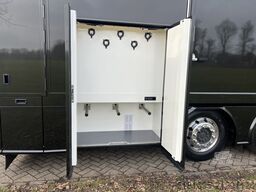 Mercedes Actros Luxury-line met pop-up en pop-out. id 56