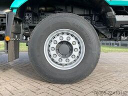 Mercedes-Benz Zetros 2045-S Tractor Head