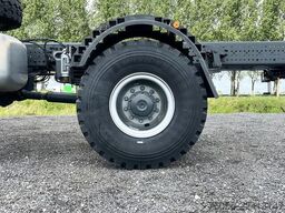 Mercedes-Benz Arocs 2033-A Chassis Cabin (2 units)