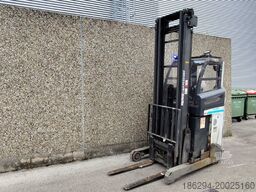 UniCarriers UND140