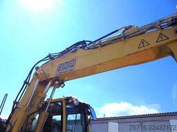 Liebherr A 900 C ZW