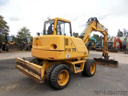 Komatsu PW 75