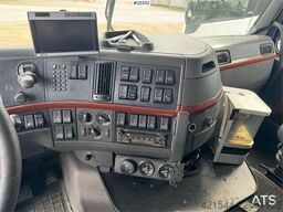 Volvo FH16 660 8x4 heavy haulage tractor with hydraulics