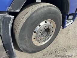 Volvo FH16 750 8x4 tractor unit with hydraulics