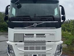 Volvo FH500 6x2 Tractor Unit – ADR Equipped