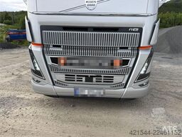 Volvo FH16 -650 tractor unit w/ tandem lift. WATCH VIDEO