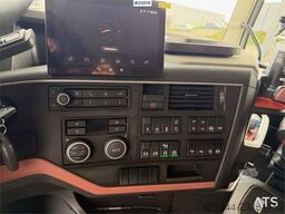 Volvo FH16 -650 tractor unit w/ tandem lift. WATCH VIDEO