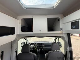 VW Grand California 600 Autark, Z. Luftfahrwerk