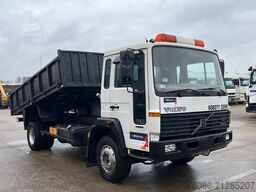 Volvo FL 6 - 15 (MANUAL PUMP / POMPE MANUELLE / LAMES...