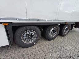 Schmitz Cargobull Carrier Vector HE19MT Multi Temp Double Stock L...