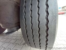 Schmitz Cargobull Carrier Vector HE19MT Multi Temp Double Stock L...