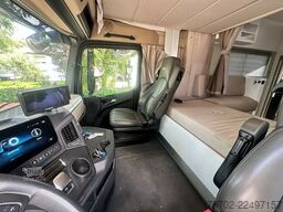 Mercedes-Benz Actros 2651 STX AKX 9 Pferde Automatik, WoMo