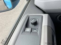 VW Crafter 35 2.0 TDI met Nieuwe Oprijcarrosserie