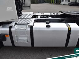 VOLVO FH 460 LED 2 Tanks 1.305 Liter Safetypaket