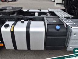 VOLVO FH 460 LED 2 Tanks 1.305 Liter Safetypaket