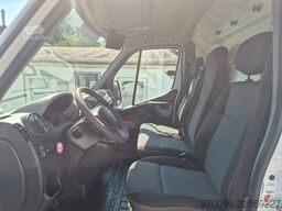 NISSAN NV400 Kastenwagen L2H2 3,5t PRO