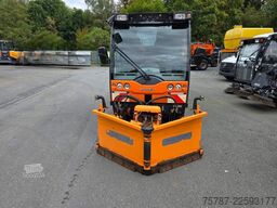 MULTICAR M29 4x4 mit Schneeschiebeschild, 3-S-Kipper