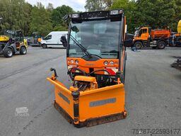 MULTICAR M29 4x4 mit Schneeschiebeschild, 3-S-Kipper