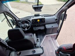 MERCEDES-BENZ 519 und 517 Glasdach XXL  20 Sitze Stock