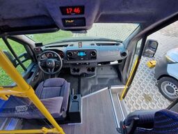 MERCEDES-BENZ 2 Stück 519 Schulbus Transferbus 30 Sitzer