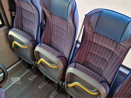 MERCEDES-BENZ 2 Stück 519 Schulbus Transferbus 30 Sitzer