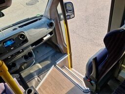 MERCEDES-BENZ 2 Stück 519 Schulbus Transferbus 30 Sitzer