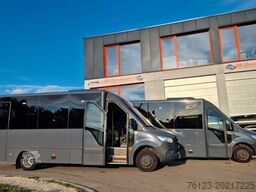MERCEDES-BENZ 2 Stück 519 Schulbus Transferbus 30 Sitzer