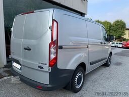 Ford Custom Van  2.2 TDCi 100cv ?