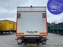 Mercedes-Benz Atego 818