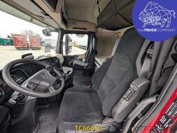 Mercedes-Benz Actros 2548