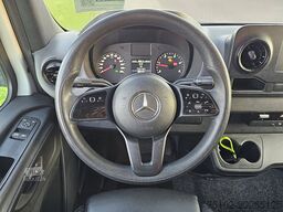 MERCEDES-BENZ SPRINTER 316 Bakwagen Laadklep!