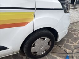2022 Ford Panama | Manuale | Tetto a soffietto