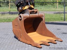 Volvo EC220EL | EC 220 EL | TILT ROTATOR | BUCKET