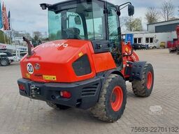 Kubota R070