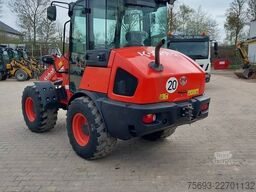 Kubota R070