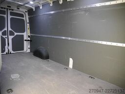 VW Crafter Kasten 35 L4H3 NAV RFK äden
