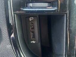 MERCEDES-BENZ Vito 119 LANG MIXTO 9G NAVI LED DISTRONIC KAMERA