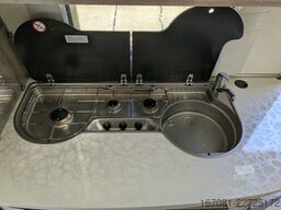 HOBBY De Luxe 455 UF mit Luft-Vorzelt