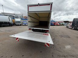 FUSO eCanter 9C18e Elektro Klima 3-Sitzer Koffer LBW