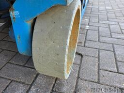 Genie GS2632 Electric, 10m Working Height, Non Marking T