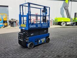 Genie GS1932 Electric, Working Height 7.8 m, 227kg Capac