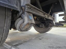 SCHMITZ SCS 24/L - 13.62 E B KOOIAAP 2X LIFT AXLE