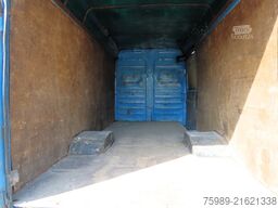 Mercedes-Benz Vario 812D closed bus