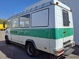 MERCEDES-BENZ 814 D Vario 10 Sitzer Mannschaftswagen Polizei